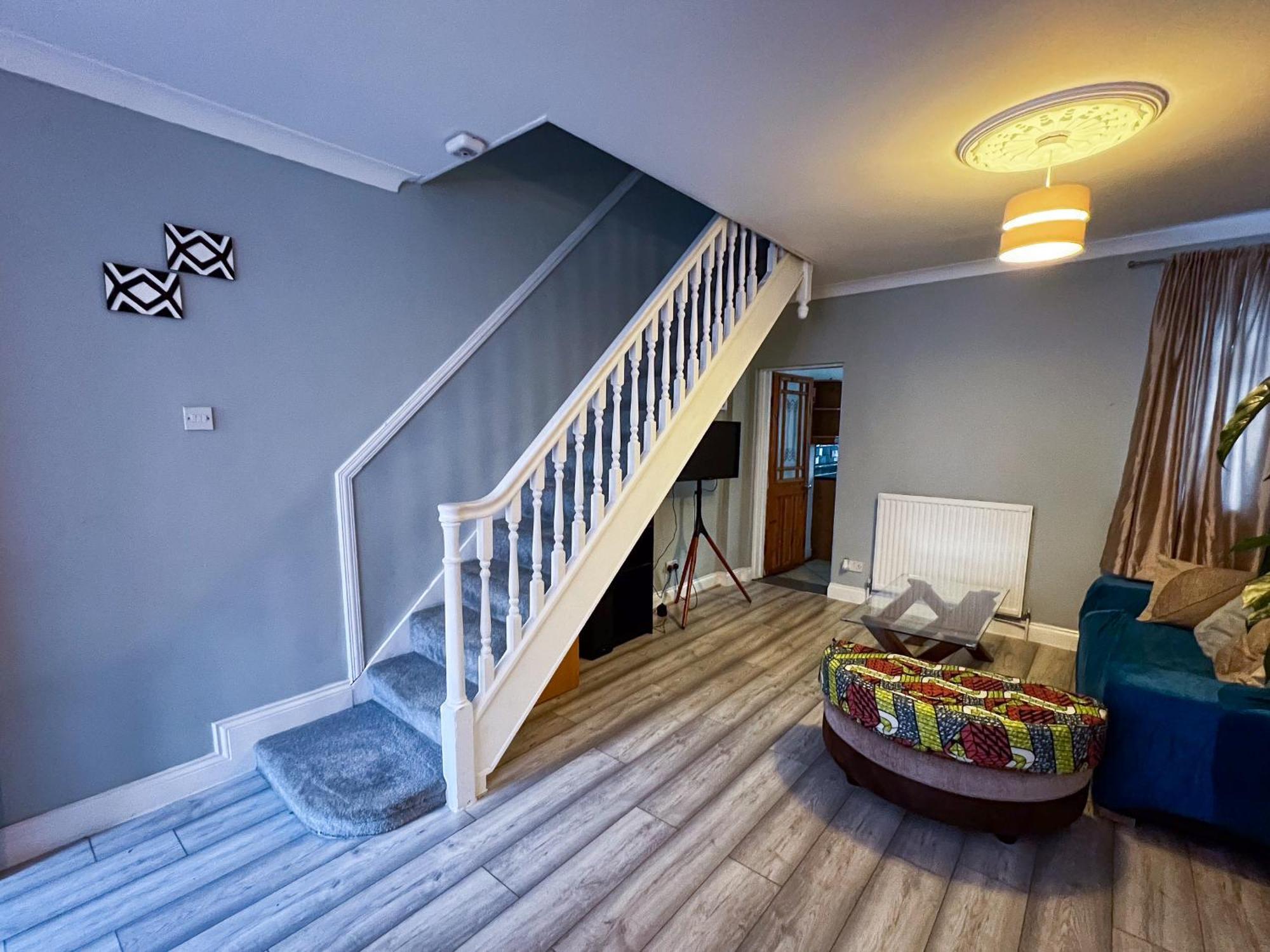 Spacious Retreat - Remote Worker & Family Friendly Portsmouth Exterior foto